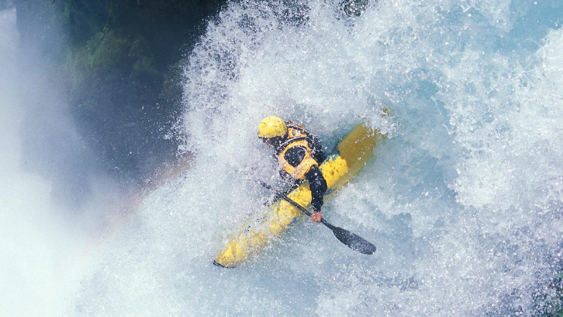 比利时骑手格里高利·瓦特莱特在2024年国际马术联合会障碍赛世界巡回赛中获得个人第五名,展现坚韧精神。